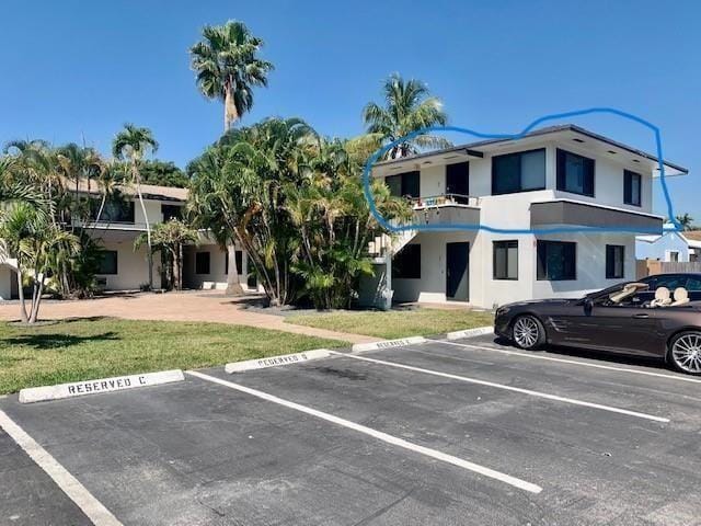 property at 821 N Victoria Park Rd