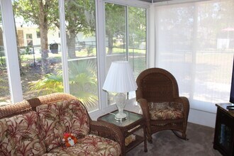 8130 SW 108th Street Rd in Ocala, FL - Foto de edificio - Building Photo