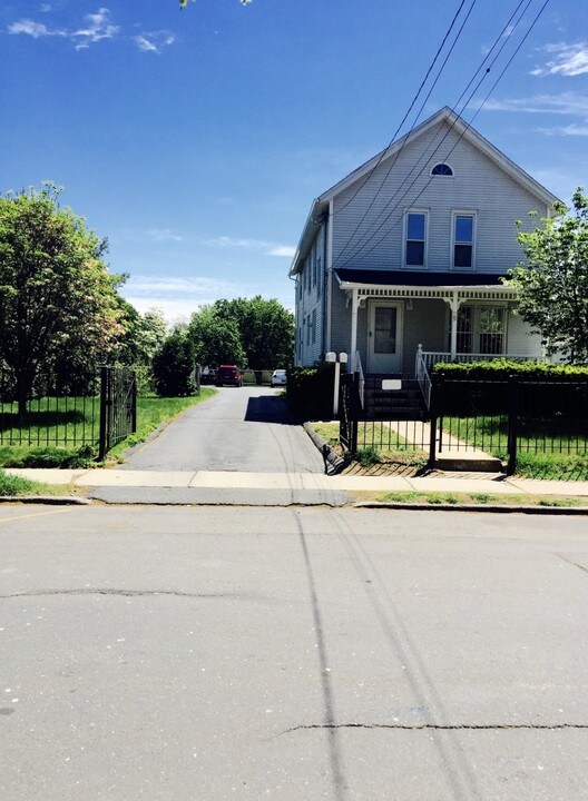 29 Carpenter St in Hartford, CT - Building Photo