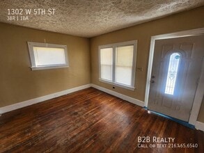 1302 W 5th St in Lorain, OH - Building Photo - Building Photo