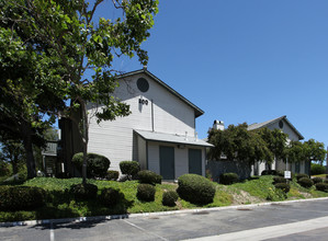 196 Telegraph Canyon Rd in Chula Vista, CA - Building Photo - Building Photo