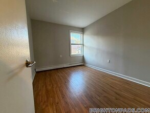 9 Bronsdon St in Boston, MA - Building Photo - Building Photo