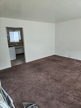 61-67 Ocean View Ave in Grover Beach, CA - Building Photo - Building Photo