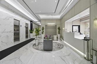 185 SE 14th Terrace in Miami, FL - Building Photo - Building Photo