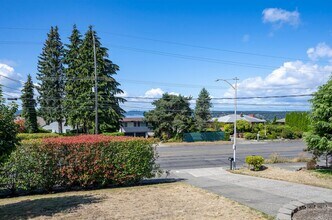 1237 S Jackson Ave in Tacoma, WA - Building Photo - Building Photo