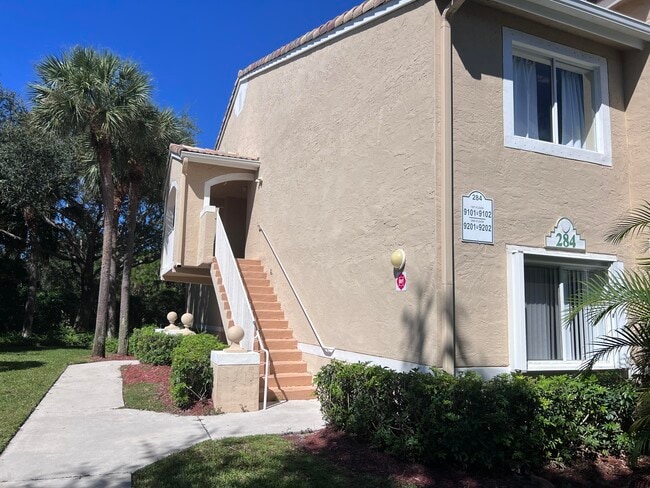 284 Village Blvd in Tequesta, FL - Building Photo - Building Photo