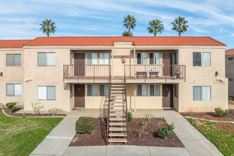 Sierra Pointe in Rialto, CA - Building Photo - Building Photo