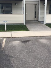 2114 Valleyhigh Dr NW, Unit 105 in Rochester, MN - Building Photo - Building Photo