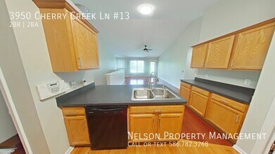 3950 Cherry Creek Ln in Sterling Heights, MI - Building Photo - Building Photo
