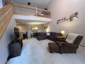 4669 Centerville Rd in White Bear Lake, MN - Building Photo - Building Photo