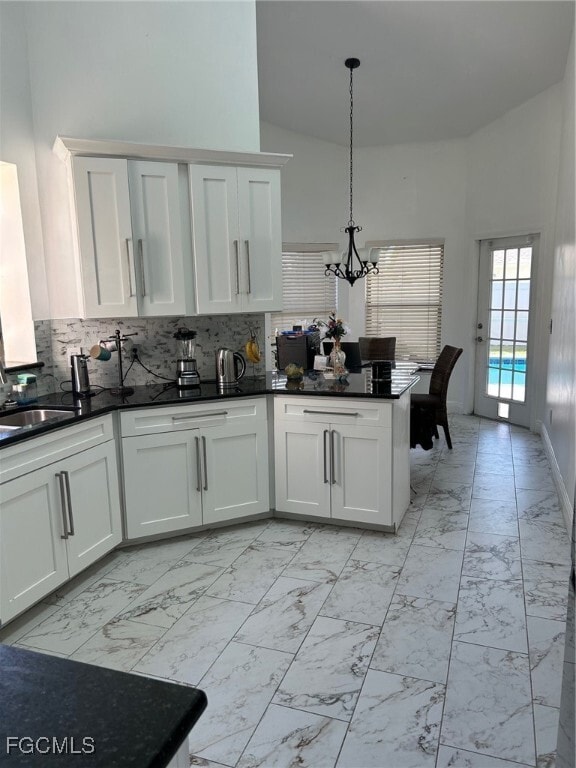 property at 8860 Banyan Cove Cir