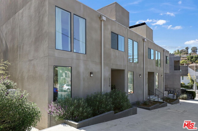 2170 Clifford St in Los Angeles, CA - Building Photo - Building Photo