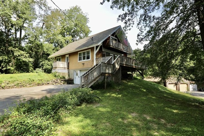 67 Ketchamtown Rd in Wappingers Falls, NY - Building Photo - Building Photo