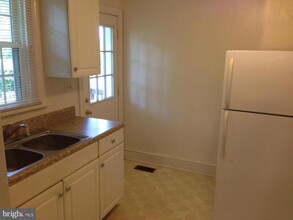 112 S Madison St in Orange, VA - Building Photo - Building Photo