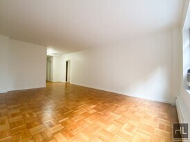 EAST 55 STREET, Unit 11B in New York, NY - Building Photo