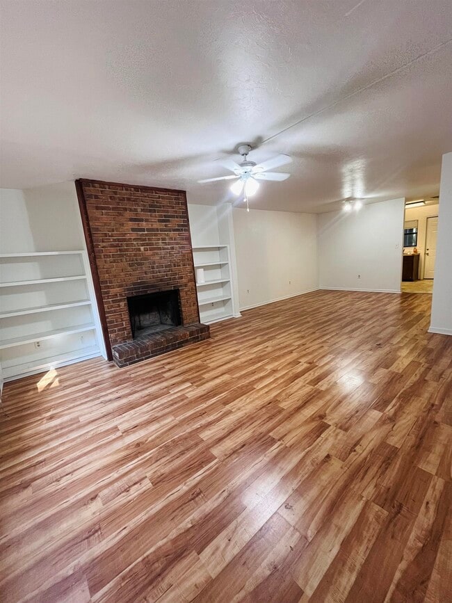 581 Holyoke Ct in Tallahassee, FL - Building Photo - Building Photo