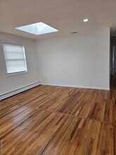 25 Johnson Pl in Freeport, NY - Building Photo - Building Photo