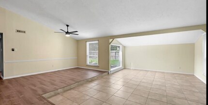 2239 Fairgreen Dr in Missouri City, TX - Building Photo - Building Photo