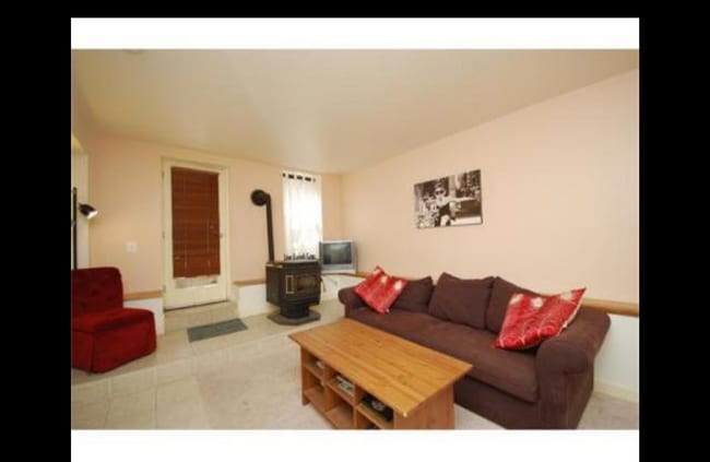 28 Symphony Rd, Unit 1 in Boston, MA - Foto de edificio - Building Photo