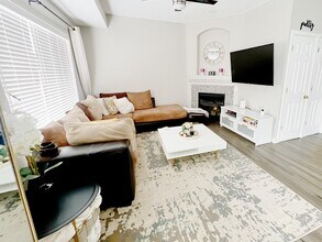 12253 E 2nd Dr. in Aurora, CO - Building Photo - Building Photo