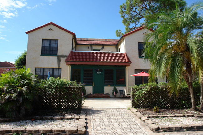 517 Menendez St in Venice, FL - Foto de edificio - Building Photo