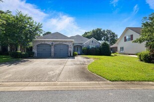 35 Derby Downs Cir in Niceville, FL - Building Photo