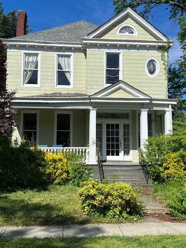 property at 2802 Garland Ave