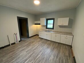 9 Oregon Ave in Danville, IL - Building Photo - Building Photo