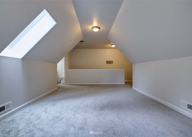 1 Tumbling Water Dr in Bellingham, WA - Building Photo - Building Photo