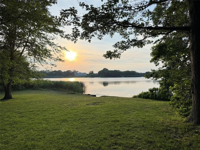 8515 Soundview Ave in Southold, NY - Building Photo - Building Photo