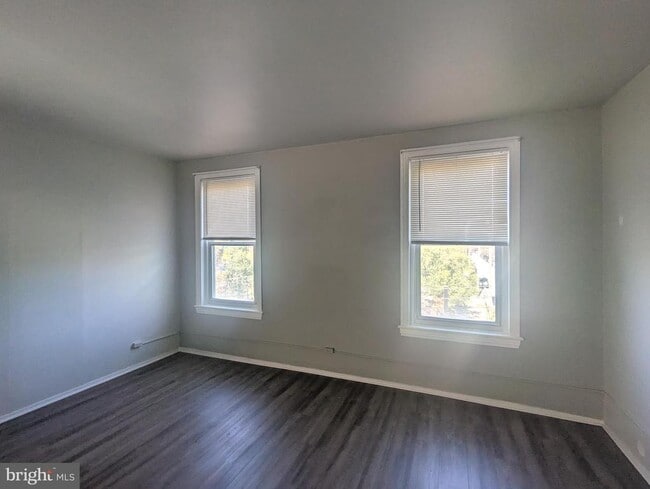 2206 Fairmount Ave in Philadelphia, PA - Building Photo - Building Photo