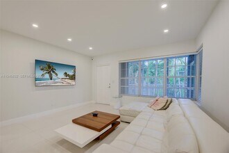 1125 99th St in Bay Harbor Islands, FL - Building Photo - Building Photo