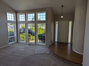 5817 Cobalt Loop SE in Salem, OR - Building Photo - Building Photo