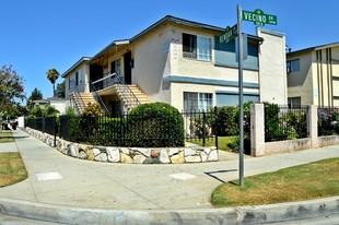 131 N Vecino Dr Apartments