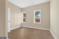 2124 E Hoffman St photo'