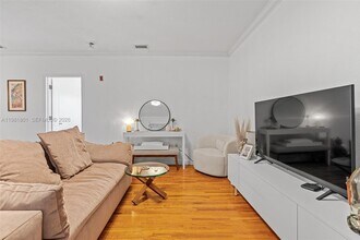 45 Antilla Ave in Coral Gables, FL - Building Photo - Building Photo