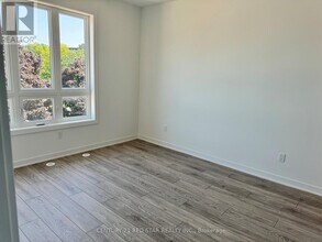 4017 Hickory Dr in Mississauga, ON - Building Photo - Building Photo