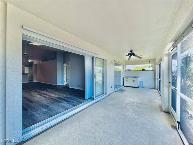 property at 1320 SE 6th Ave