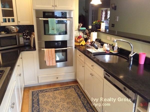 358 Dorchester St in Boston, MA - Building Photo