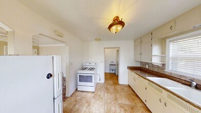 34929 Beech Ave in Yucaipa, CA - Foto de edificio - Building Photo