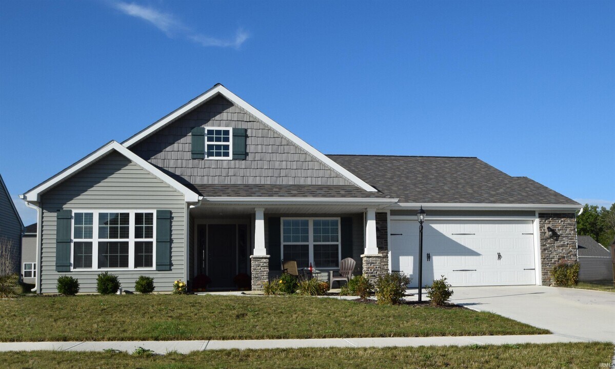 15028 Whitaker Dr in Fort Wayne, IN - Building Photo