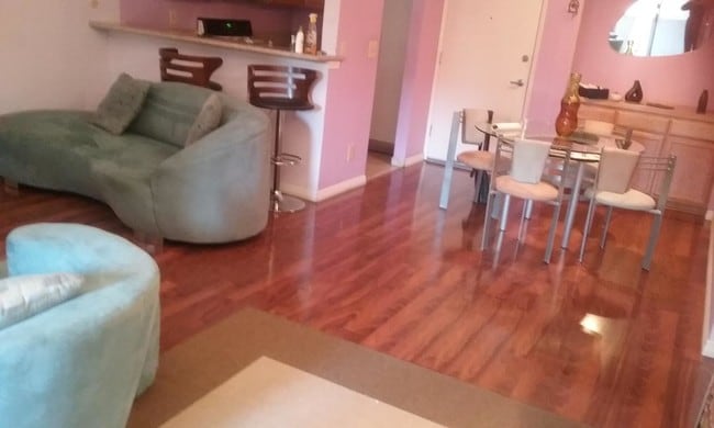 5325 Newcastle Ave, Unit Faye in Los Angeles, CA - Building Photo - Building Photo