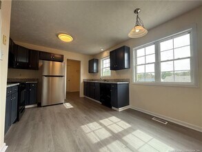 885 Ridge Rd in Fayetteville, NC - Building Photo - Building Photo