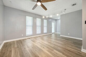 1571 SW 13th Dr in Boca Raton, FL - Building Photo - Building Photo