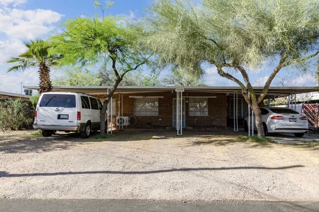 3225 E Patricia St in Tucson, AZ - Building Photo - Building Photo