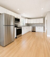 882 Jackson Rd in Waldoboro, ME - Building Photo - Building Photo