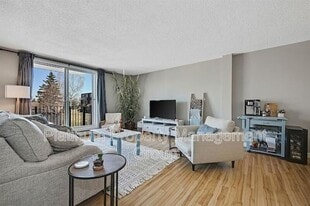 80-180 Galbraith Dr SW in Calgary, AB - Building Photo
