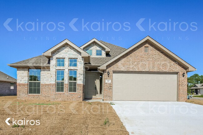 property at 105 White Oak St