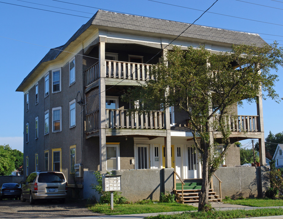 800 North St in Endicott, NY - Building Photo