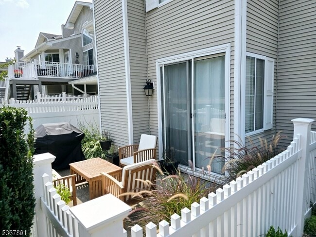property at 1 Ashley Ct